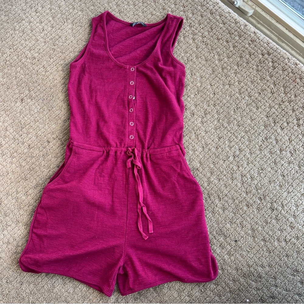 Women’s small rose wine shorts romper sleeveless tank 3” in seam